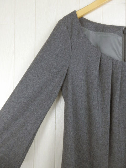  Coup de Chance COUP DE CHANCE One-piece wool tuck pleat 7 minute sleeve gray 36