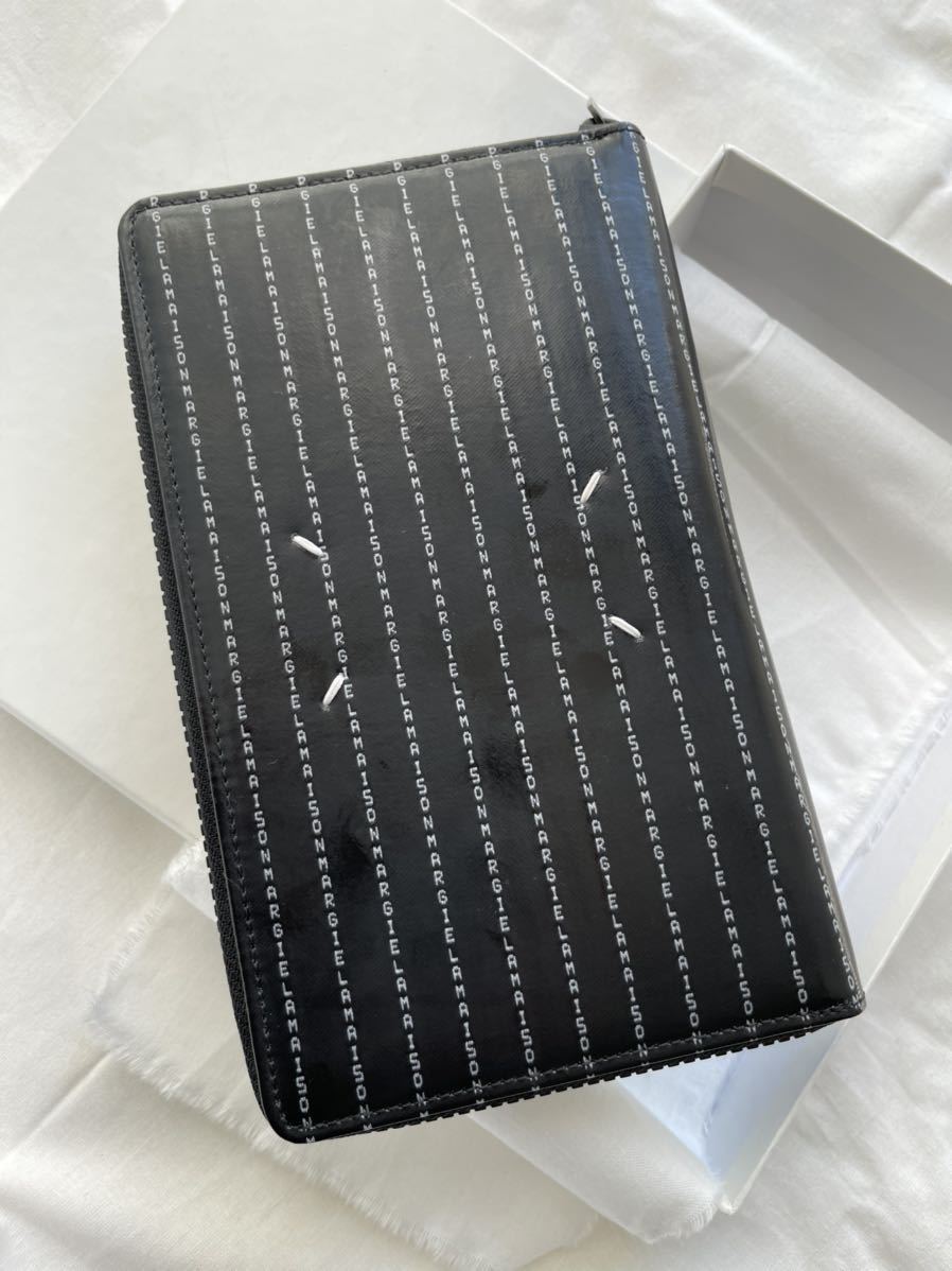 【美品】 定価8.6万 値下げ!MAISON 大判・ウォレット・財布・ボールペン付き・カードケーズ・バッグ ラウンドジップ マルジェラ メゾン MARGIELA その他 【美品】 定価8.6万 値下げ!MAISON 大判・ウォレット・財布・ボールペン付き・カードケーズ・バッグ ラウンドジップ マルジェラ メゾン MARGIELA その他
