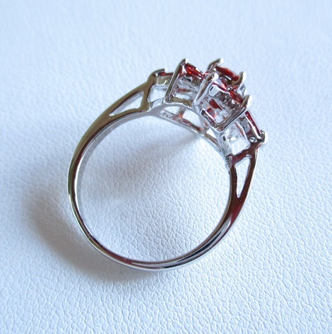 *WGF round &ma- Kiss CZ flower ring * garnet color 12 number 