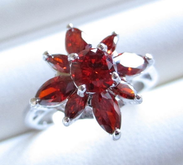 *WGF round &ma- Kiss CZ flower ring * garnet color 12 number 