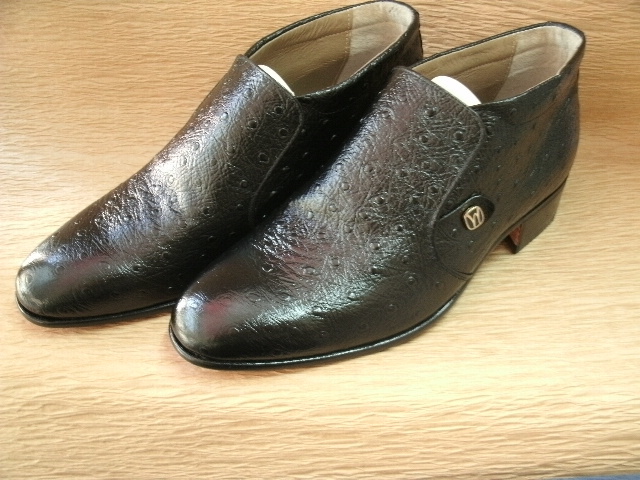 適当な価格 26.0　オースト柄ショートブーツ　ブラック革底　紳士靴　革靴 26.0cm