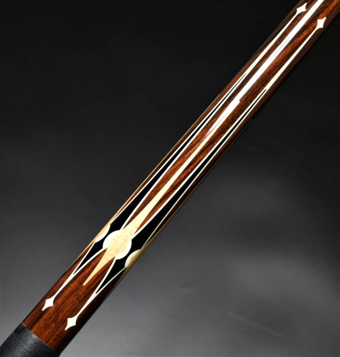 即決☆ADAM cue AD-UN ユニバーサル 8分割ハイテクシャフト 即決☆ADAM cue AD-UN ユニバーサル 8分割ハイテクシャフト