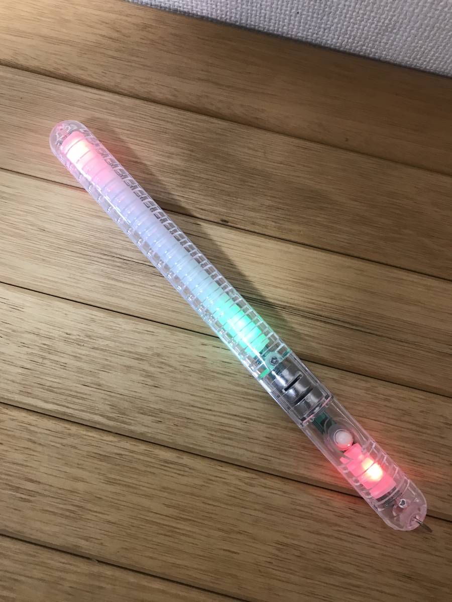 ★ペンライト★コンサートライト★LED★点滅★グリーン＆レッド★ボタン電池式★ボタンで切り替え★ライトステッキ★スティック★_画像2