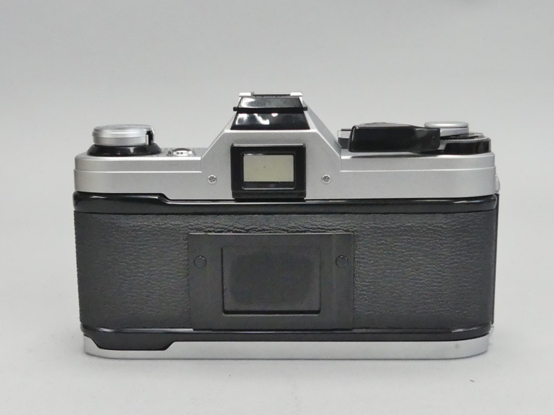 za128 キャノン Canon AE-1 ボディ FD 50mm 1:1.8 S.C. レンズ2本 FD 135mm 1:3.5 付属多数 カメラ_画像5