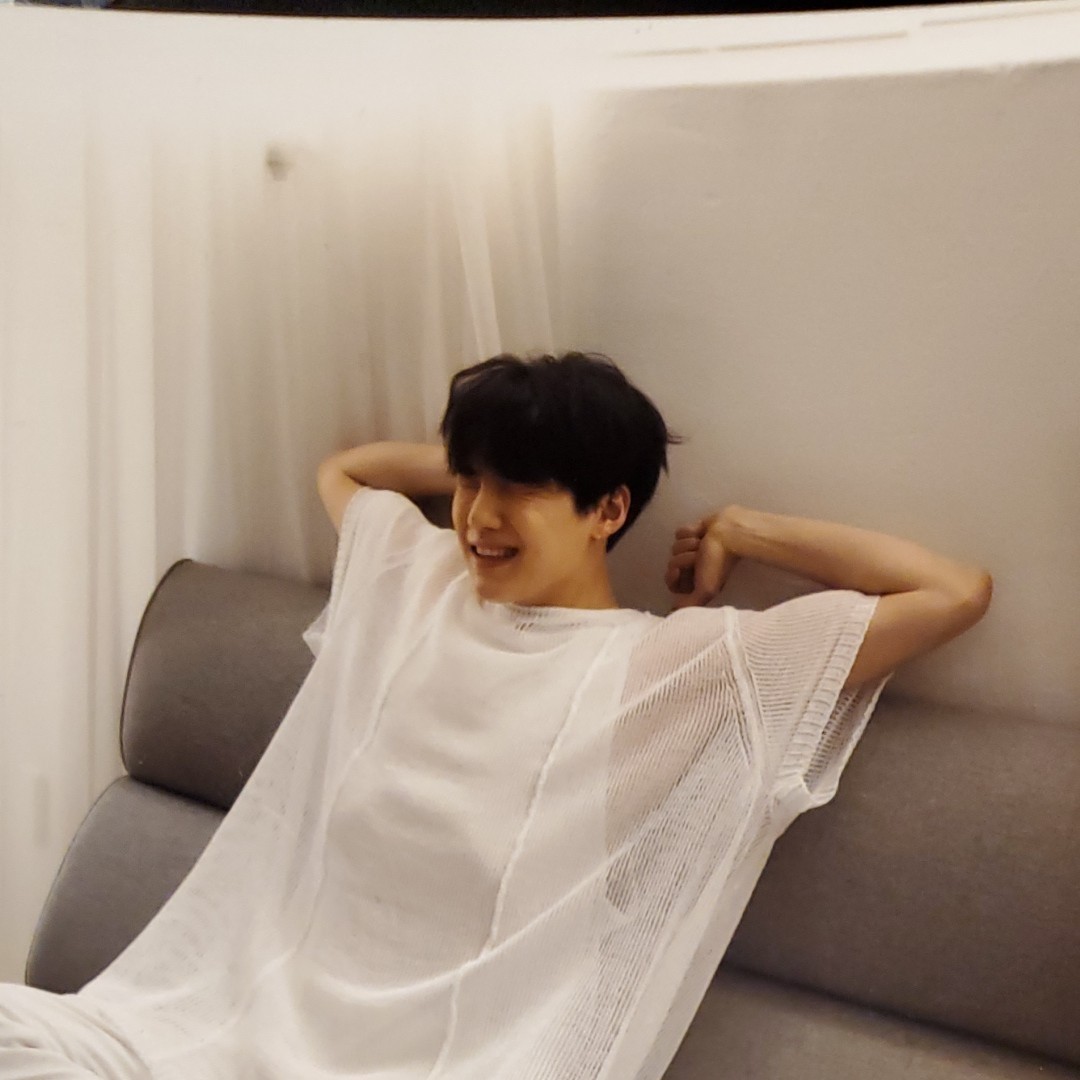 ナタリー様専用 BTS ユンギ シュガ 公式生写真2枚 VTフォト ナタリー様専用 BTS ユンギ シュガ 公式生写真2枚 VTフォト
