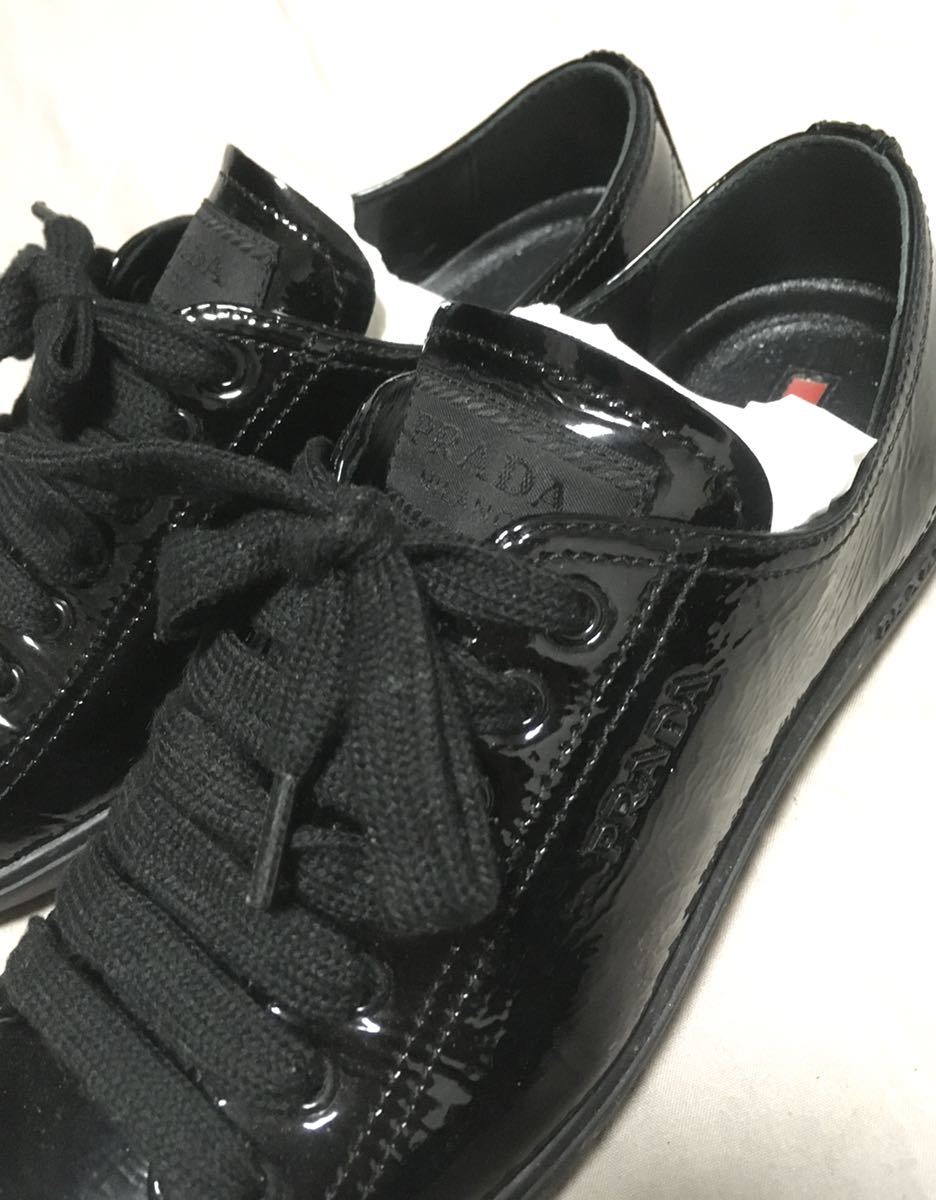 プラダ PRADA フラットシューズ スニーカー エナメル ブラック | dako