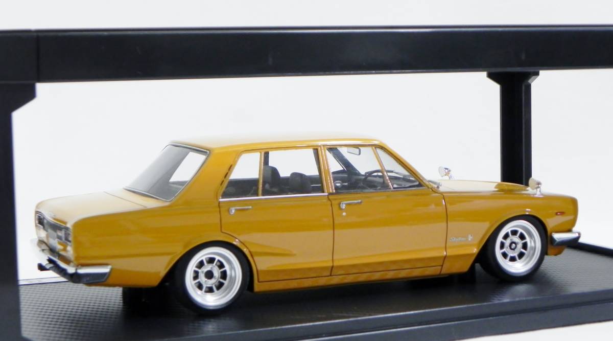 IG 0764 1/18 Nissan Skyline 2000 GT-R (PGC10) Brown IG 0764 1/18 Nissan Skyline 2000 GT-R (PGC10) Brown