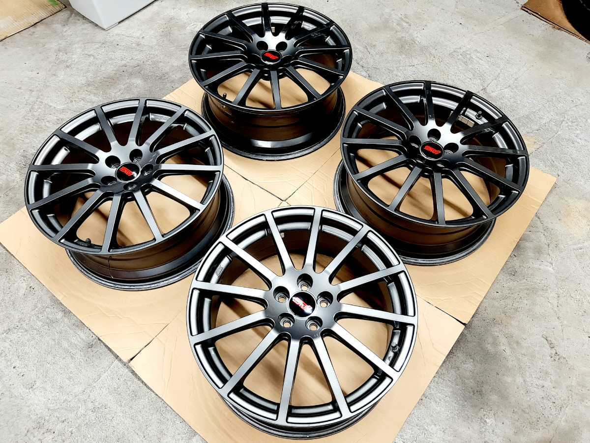 美品】スバル レガシィ STI 純正オプション 7.5J 18インチ ホイール 4