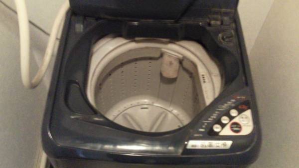 送料無料 手渡しのみ 現在使用中 動作確認済み SANYO製 全自動洗濯機 ASW-T4 4.2kg 1998年製 大阪府にて手渡し_画像3
