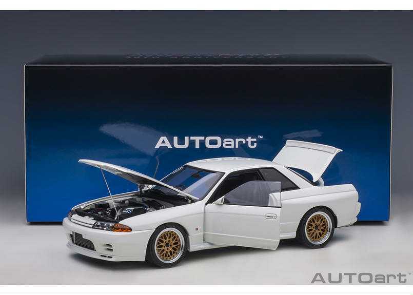 1/18 オートアート 湾岸ミッドナイト 日産 スカイライン GT-R R32 零奈