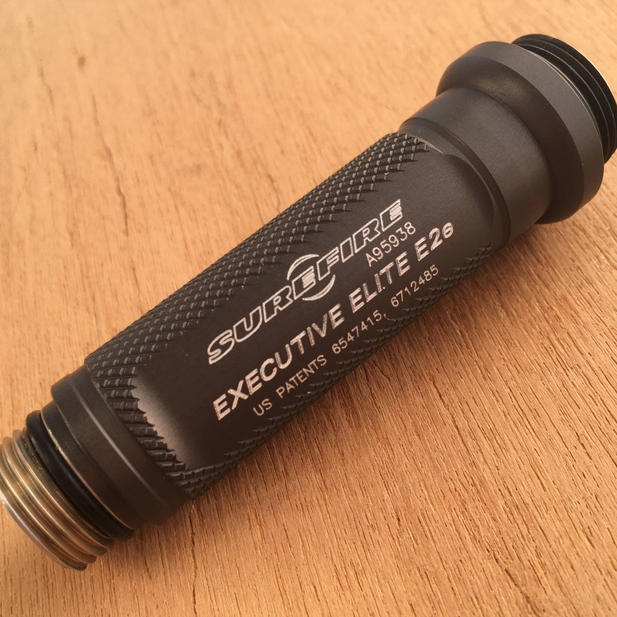 Yahoo!オークション - SUREFIRE E2e EXECUTIVE ELITE ボディー Yahoo!オークション - SUREFIRE E2e EXECUTIVE ELITE ボディー