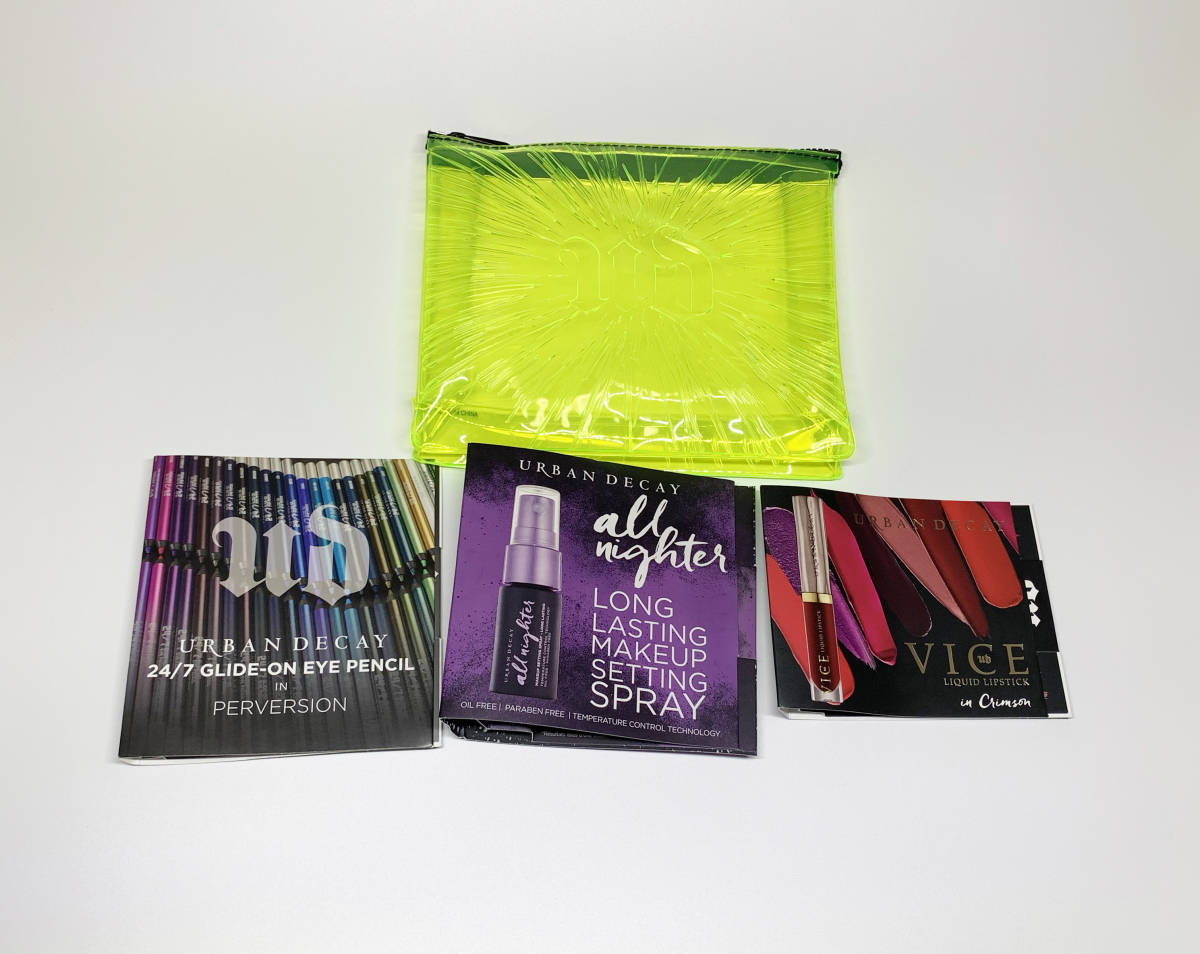 即決★新品 アーバンディケイ URBAN DECAY 4点 セッティングスプレー アイペンシル リキッド リップスティック #クリムゾン ポーチ_画像1