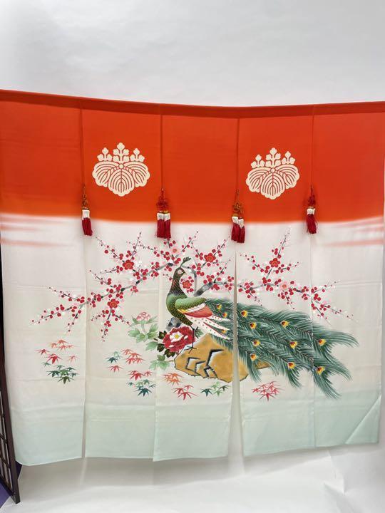 B☆688☆ 花嫁暖簾 孔雀 梅 牡丹 正絹 着物 アンティーク 暖簾 のれん