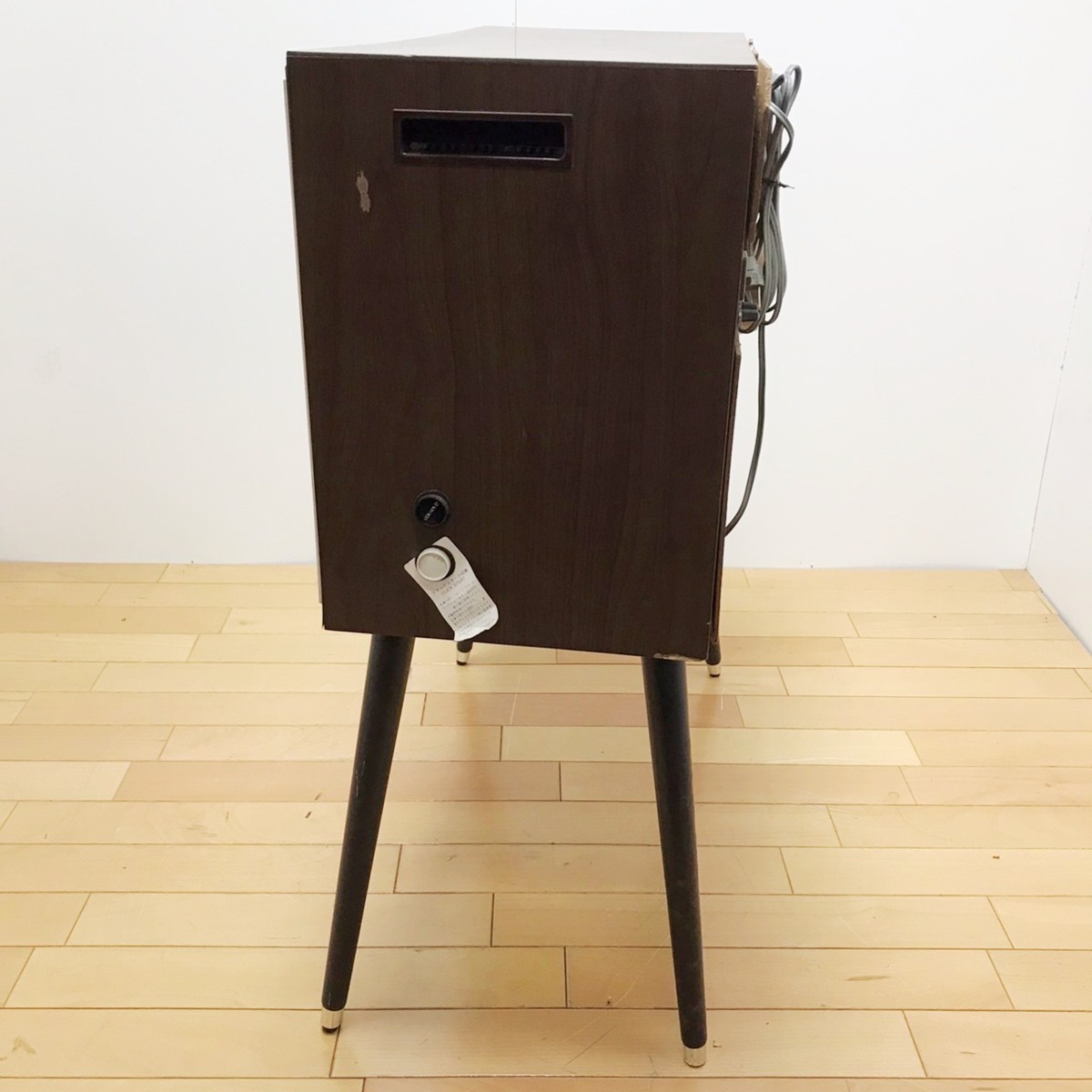 Yahoo!オークション - 東芝 TOSHIBA 真空管テレビ 昭和レトロ Yahoo!オークション - 東芝 TOSHIBA 真空管テレビ 昭和レトロ