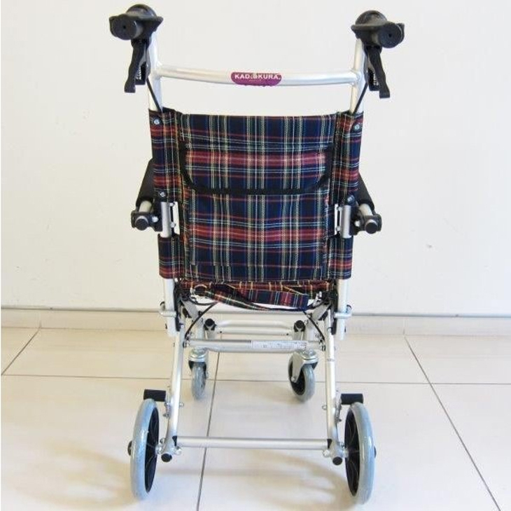 簡易式車椅子 軽量 折りたたみ コンパクト カドクラ 介助用 送料無料 タッチ チェック A502-AK_画像5