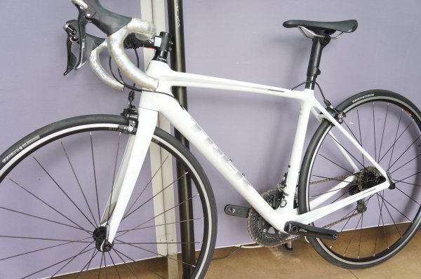 TREK EMONDA フルカーボンロードバイク エモンダSL5 WSD 2018 人気の