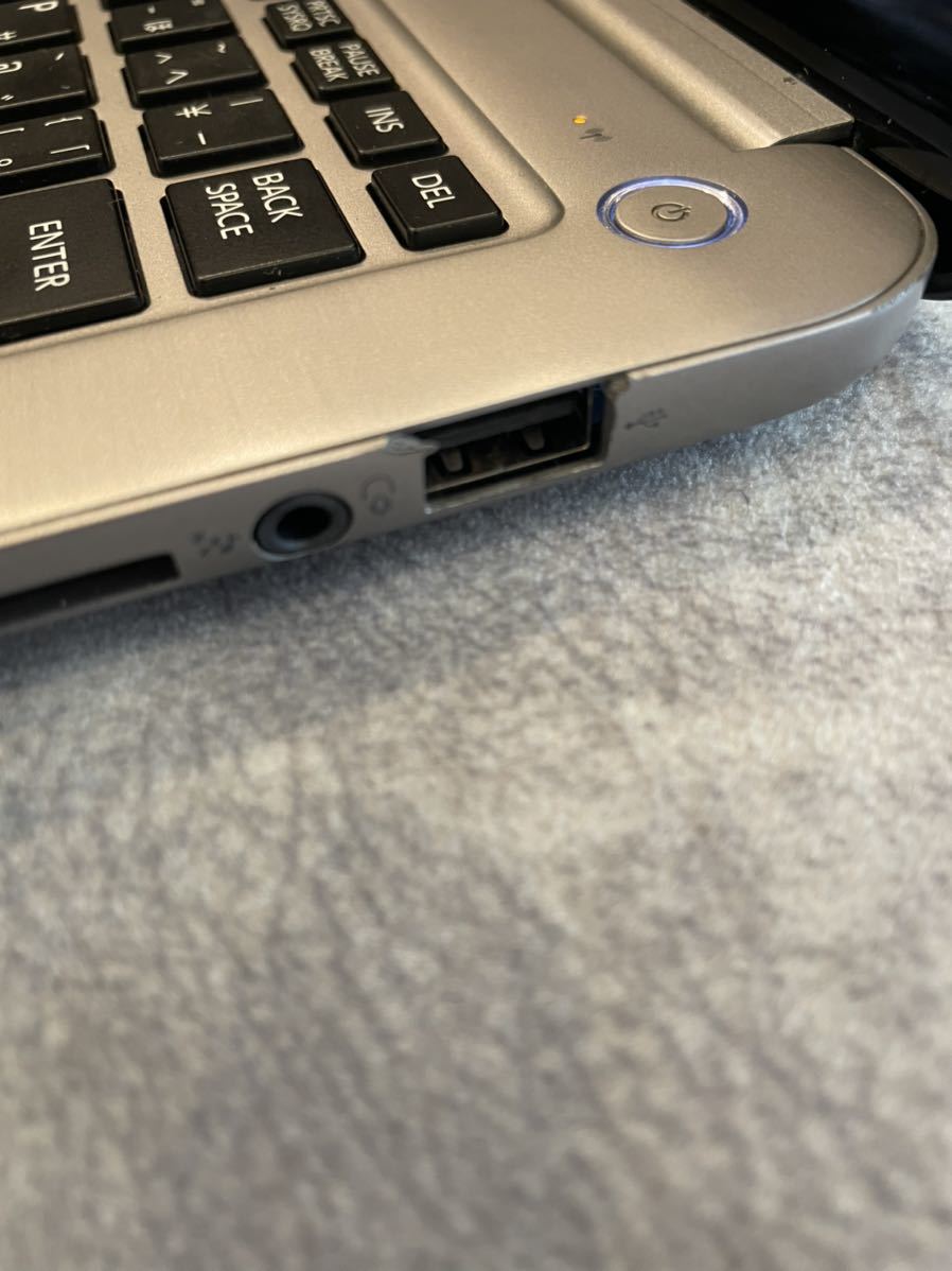 動作確認済♪ ☆使用感有☆ 東芝 dynabook KIRA VZ73/TS PVZ73TS-NWB
