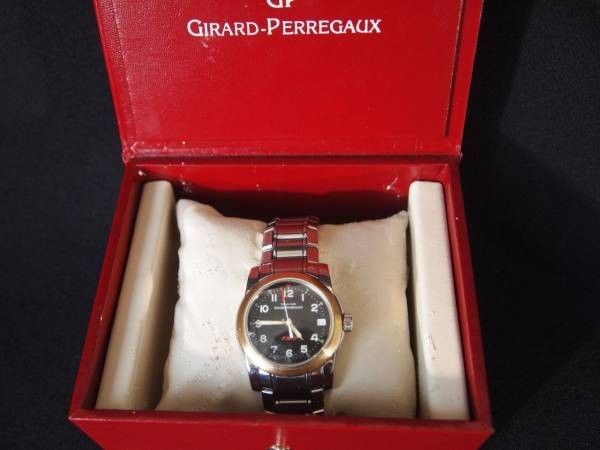 ジラールペルゴ フェラーリ 腕時計 GIRARD-PERREGAUX ベルト交換