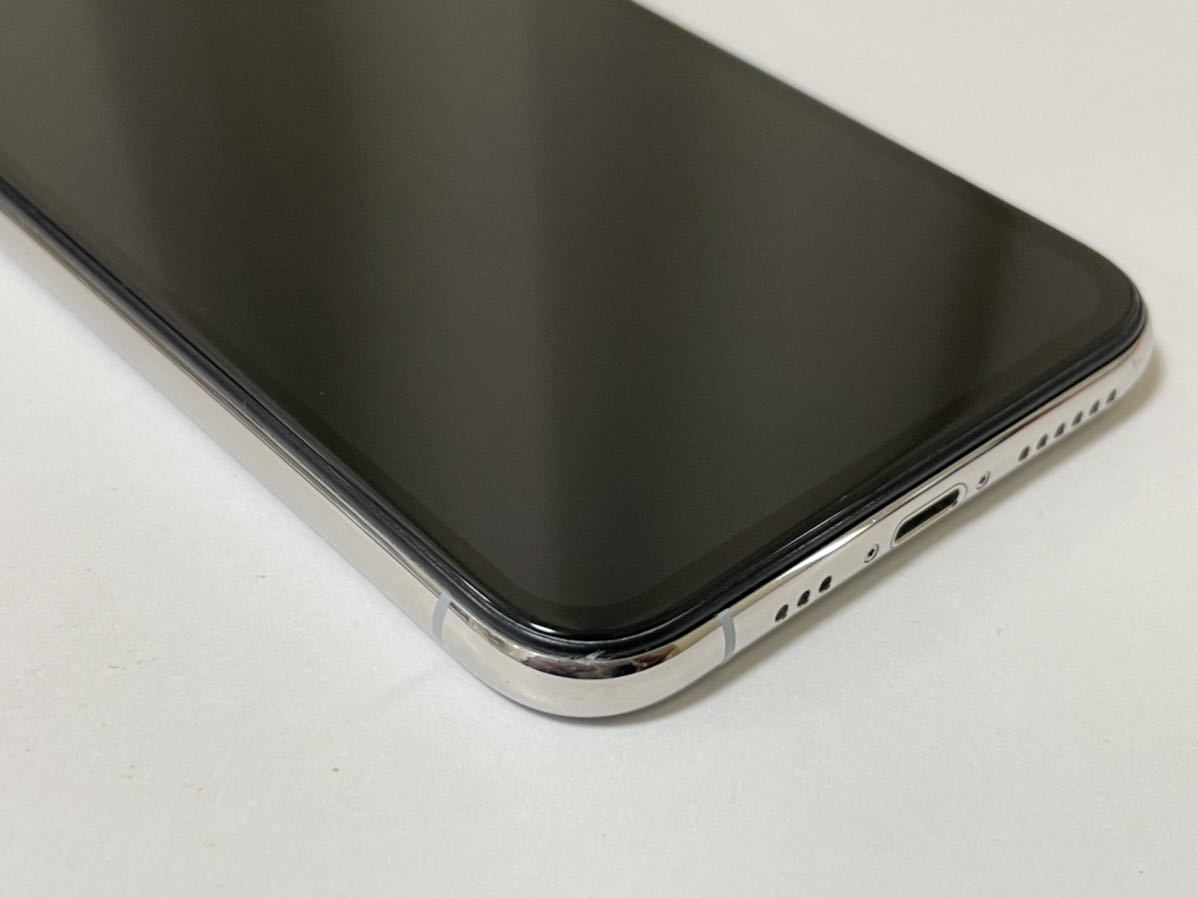 □超美品 SIMフリーiPhoneXS 256GB シルバー 残債なし バッテリー新品
