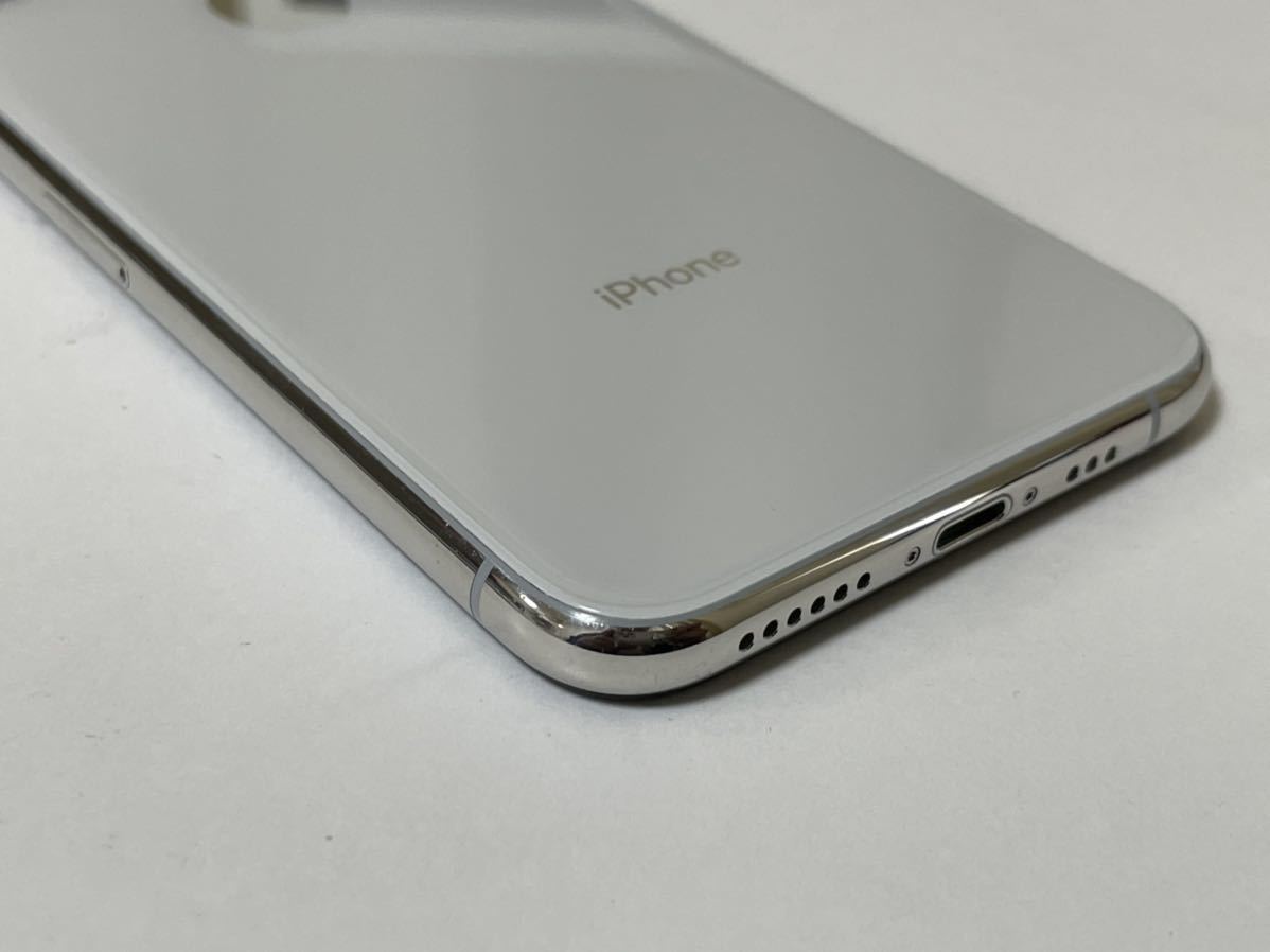 □超美品 SIMフリーiPhoneXS 256GB シルバー 残債なし バッテリー新品