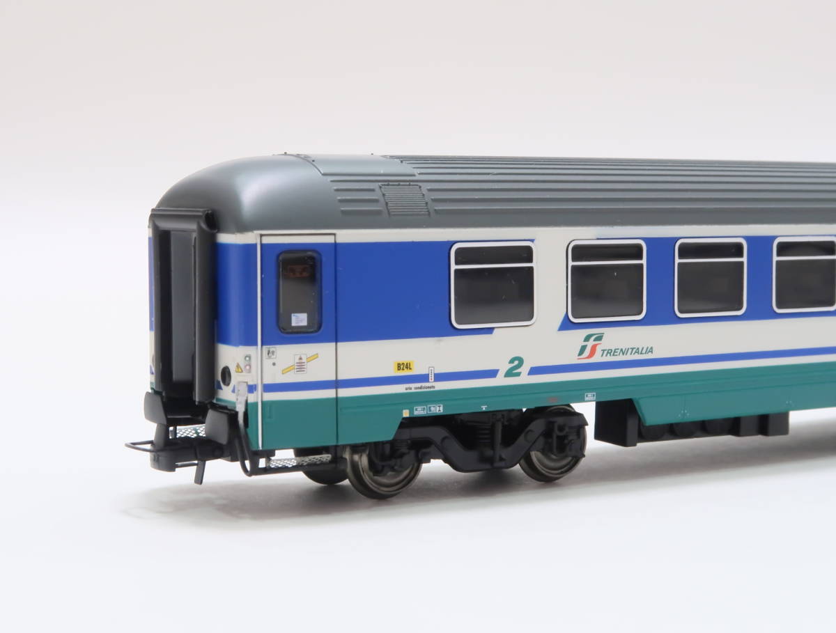 完売品 ACME 50794 イタリア国鉄 Trenitalia H0 2等 客車 セカンドコーチ