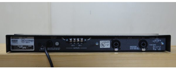 CROWN D75A main amplifier 