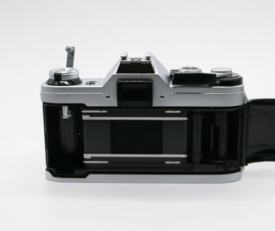 新年の贈り物 AE-1 キャノン CANON 中古 骨董品 アンティーク