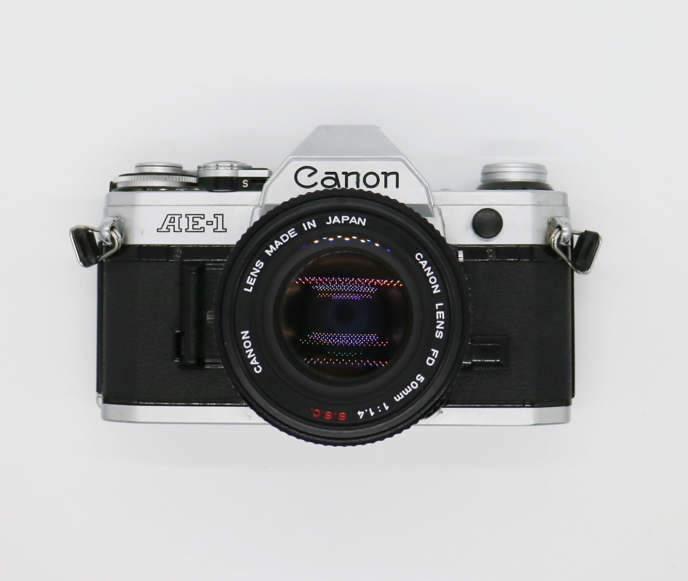 キャノン AE-1 CANON フィルムカメラ FD 50mm 1:1.4 レンズセット 一眼レフカメラ 連写一眼 クラシックカメラ アンティーク 骨董品 中古_画像6