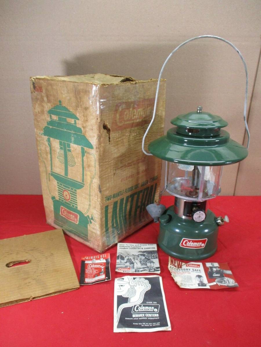 VTG Coleman Model 228H195 Big Hat Gas Camping Lantern Feb. 1974 w/ Box & Funnel 海外 即決