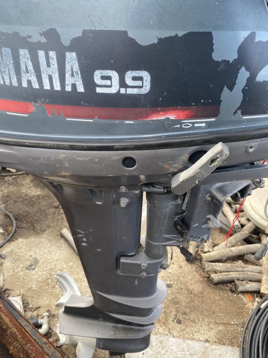 ジャンク エンジンかからんですYAMAHA 船外機 2ストローク 9.9馬力 682