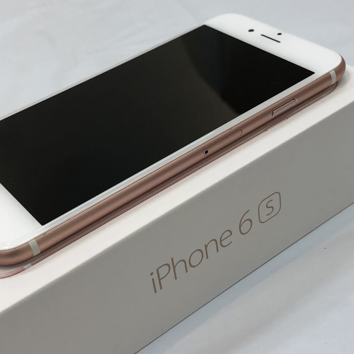 お買い得 iPhone 6S 16GB アップル/Apple 製品/docomo/判定◯/ローズ 