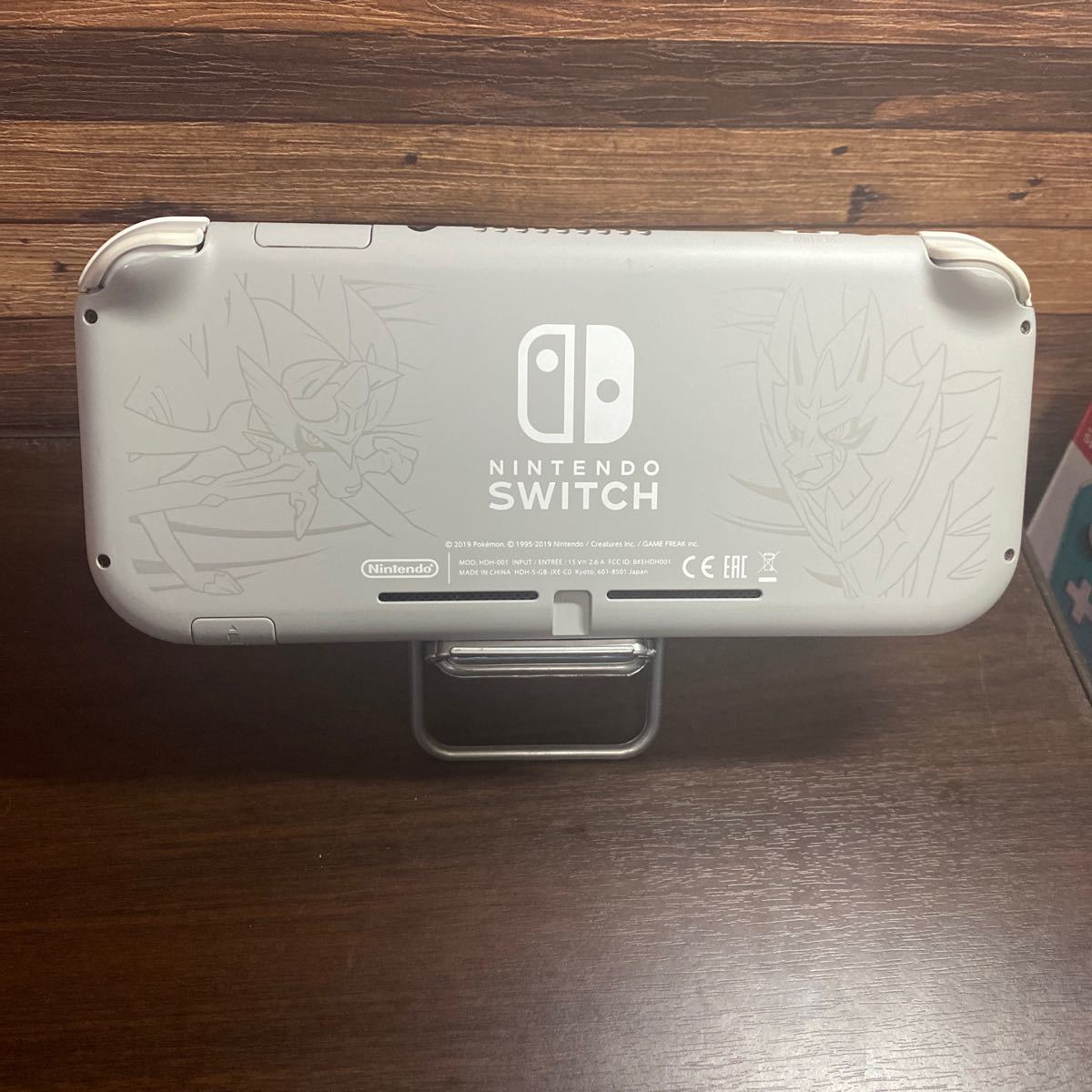 Nintendo Switch Lite ザシアン・ザマゼンダ BD更新データver 1 Nintendo Switch Lite ザシアン・ザマゼンダ BD更新データver 1