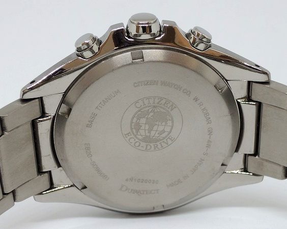 ☆1円～【美品】シチズン CITIZEN E820-S096081 エコドライブ クロノグラフ チタン製 メンズ腕時計_画像6