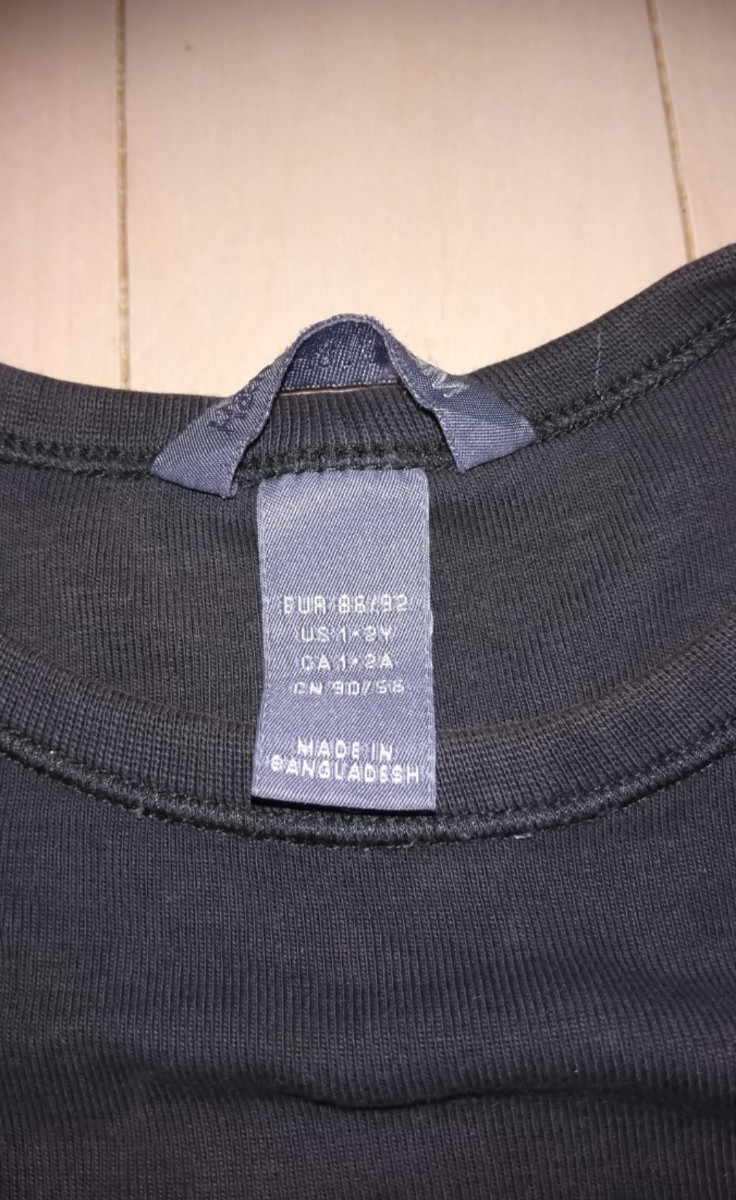 【used】H&M長袖Tシャツ&ベスト　９０cm ２枚セット