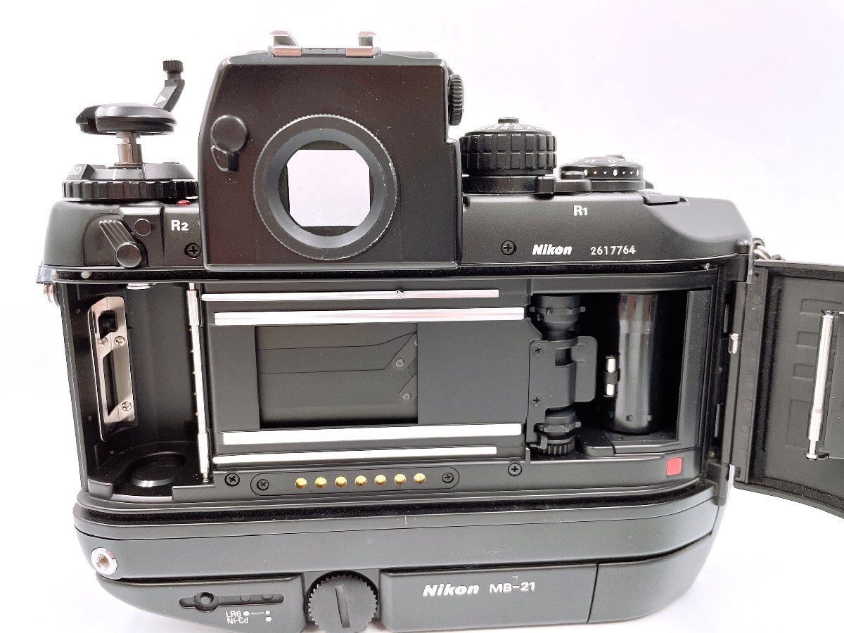 ニコン Nikon F4 一眼レフカメラ/AF MICRO NIKKOR 105mm 1:2.8 /AF NIKKOR 300mm 1:4 交換レンズ (HF004)_画像5