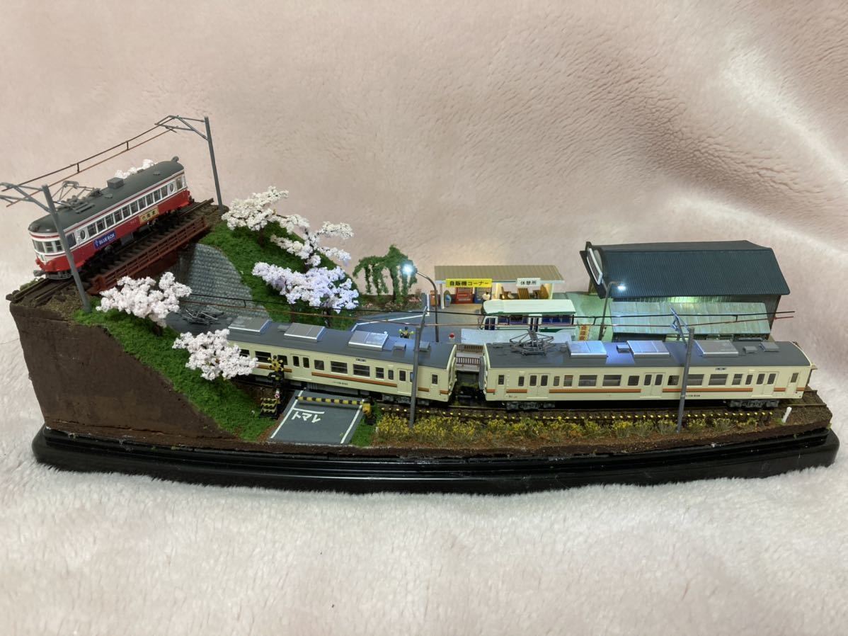 Nゲージ ジオラマ「立体交差&ローカル駅」照明付き Nゲージ ジオラマ「立体交差&ローカル駅」照明付き