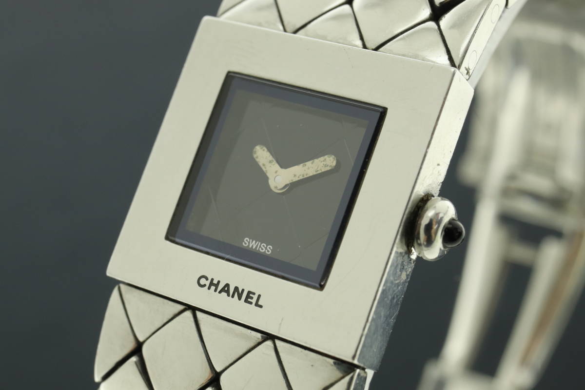 割引卸売 LVSP4-2-19 CHANEL シャネル 腕時計 マトラッセ 2針 スクエア クォーツ 約58g レディース シルバー 文字盤ブラック 動作未確認 ジャンク