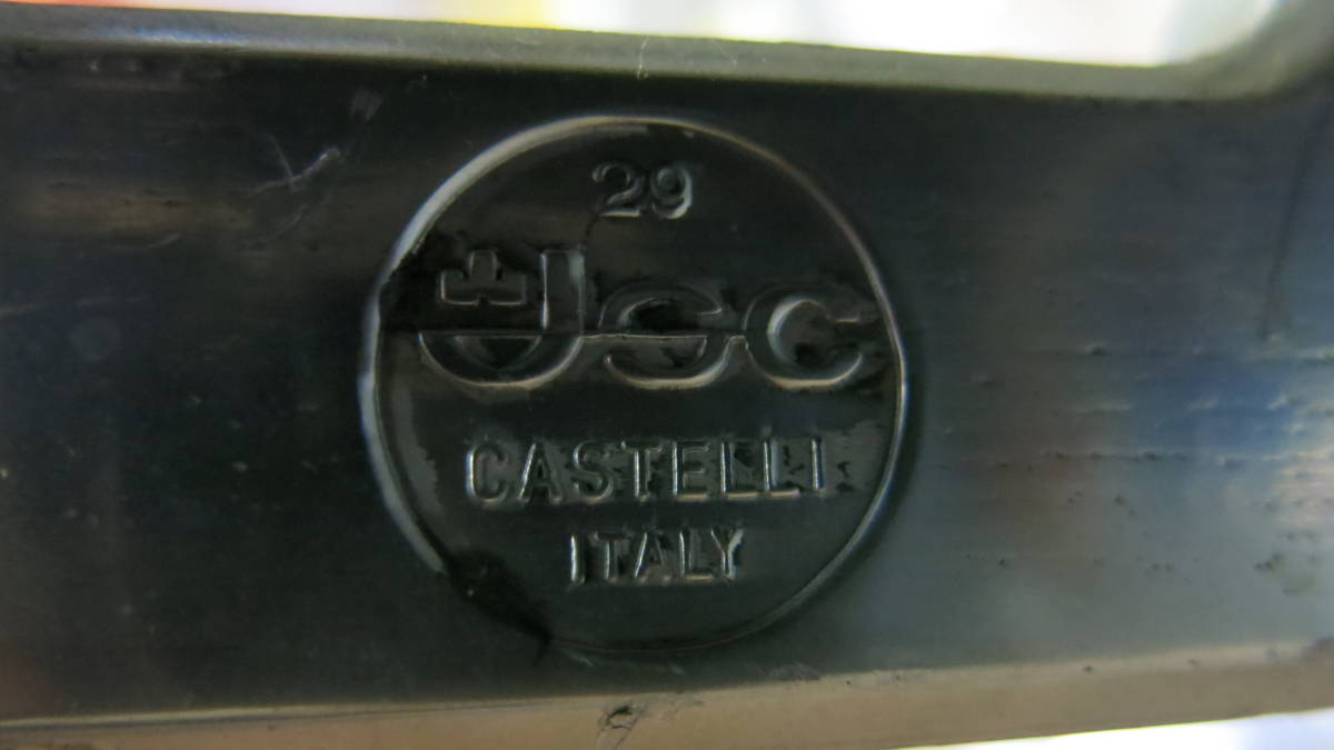 中古　カステリ Castelli 　イタリア製　DSC 106　スタッキングチェア　黒　金属フレーム　傷有り　汚れ有り　凹み有り　会議チェア ITALY_画像10