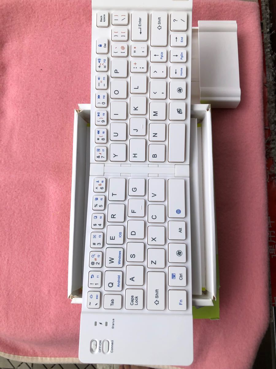 Bluetooth キーボード　マルチOS コンパクト折りたたみ　ハードケース付