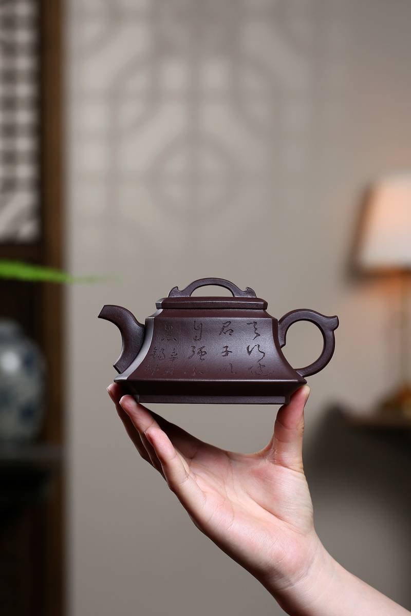 聚寶齋*紫砂精彫*天行健壺】希少珍品 茶壺 茶道具 中国時代美術 聚寶齋*紫砂精彫*天行健壺】希少珍品 茶壺 茶道具 中国時代美術