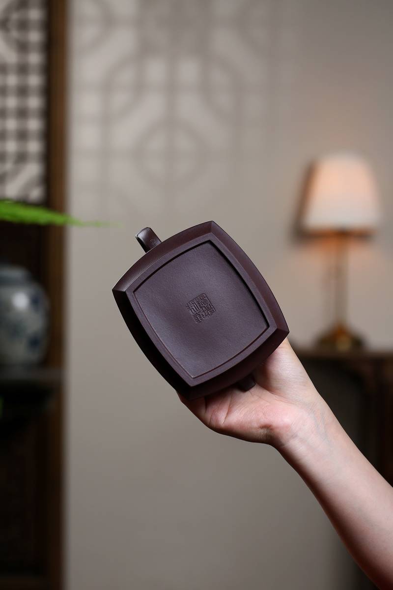 聚寶齋*紫砂精彫*天行健壺】希少珍品 茶壺 茶道具 中国時代美術 聚寶齋*紫砂精彫*天行健壺】希少珍品 茶壺 茶道具 中国時代美術