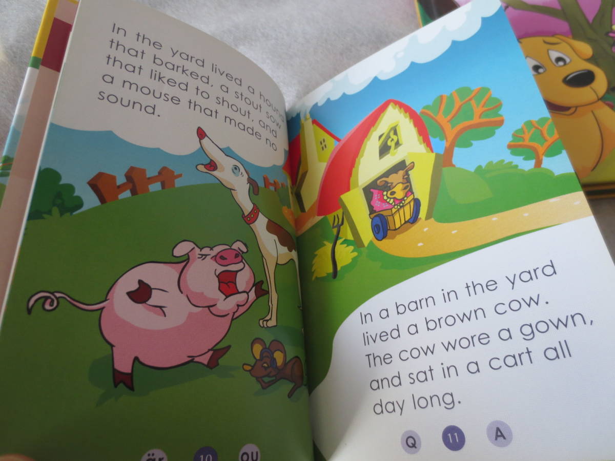 英語絵本 4冊セット 洋書 Robin books - Fun with phonics THE QUEEN'S SHEEP THE LOST PUP /THE COW IN THE CART /THE BEAR THAT SNORED