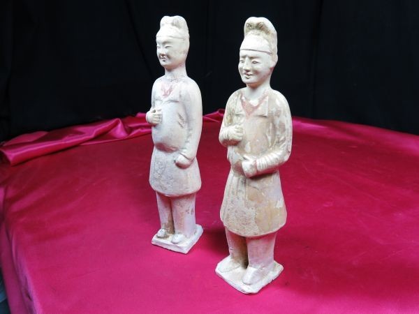 B 黄釉加彩俑一対唐時代初期遺跡発掘品明器陶器中国  JChere雅虎拍卖代购