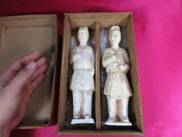 B　黄釉加彩俑一対　唐時代初期 遺跡発掘品　明器　陶器　中国_画像3