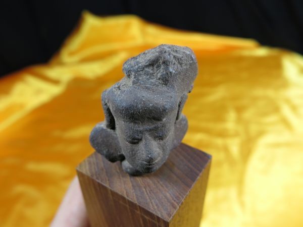 代引不可 ヤフオク! - B 少女像 遺跡発掘品 焼き物 大特価新品