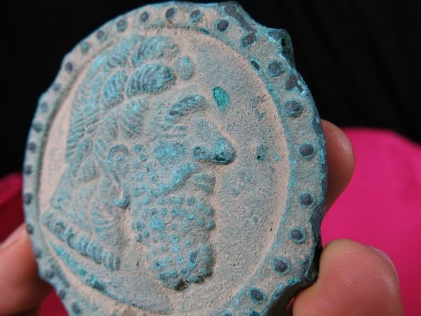 B　青銅男神のバックル（ベルト金具）　ローマ時代　遺跡発掘品　金工_画像4