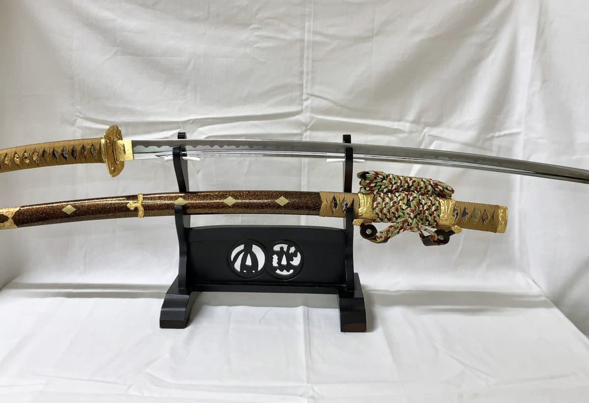 美品】高級模造刀 全長104全長 四割菱 武田菱 武田信玄 飾大刀 樋入り