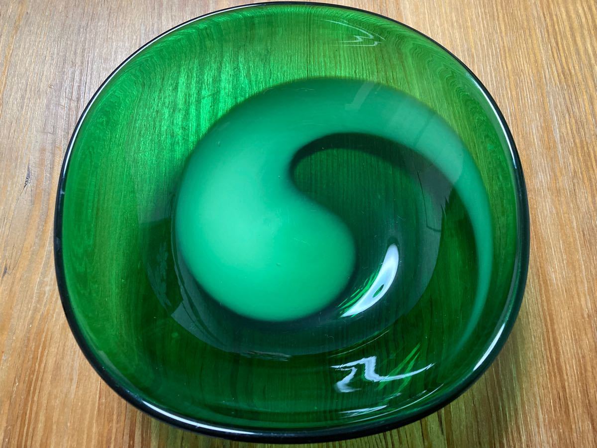 【昭和レトロ】ガラス皿 21cm 乳白マーブル グリーン 深皿 