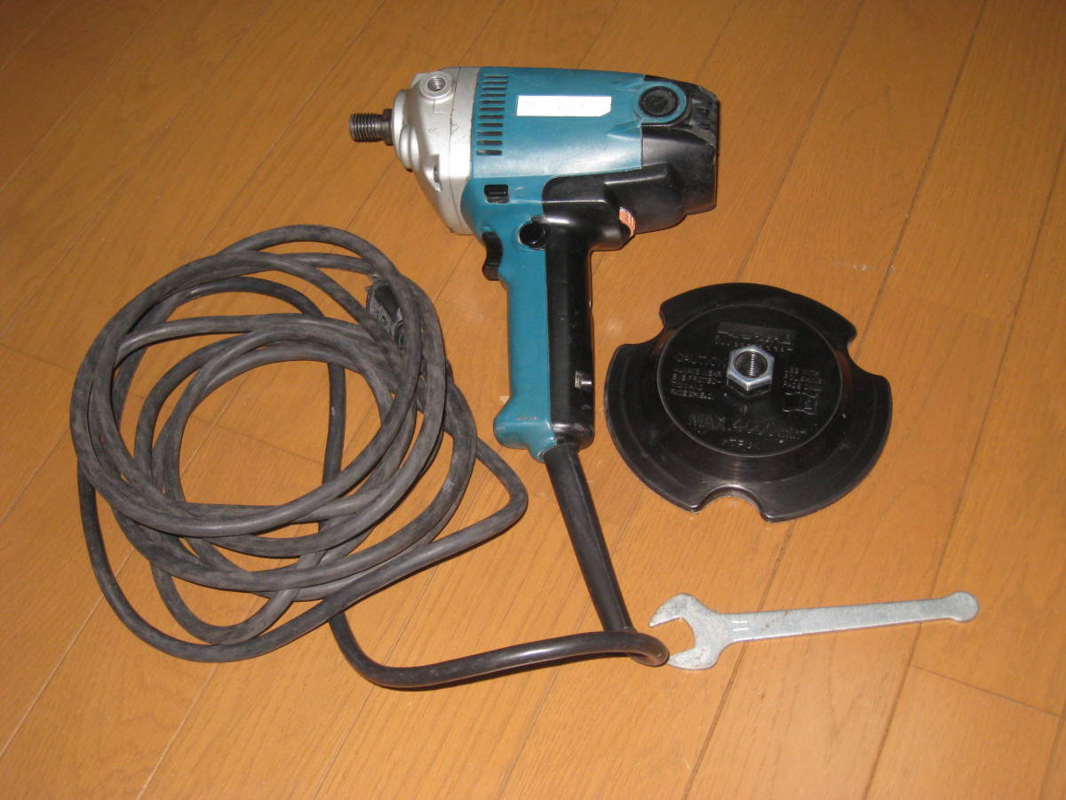 送料無料/即納】 makita/マキタ 180mm 電子ポリッシャ PV7001C - 電動ポリッシャー - hlt.no 送料無料/即納】 makita/マキタ 180mm 電子ポリッシャ PV7001C - 電動ポリッシャー - hlt.no