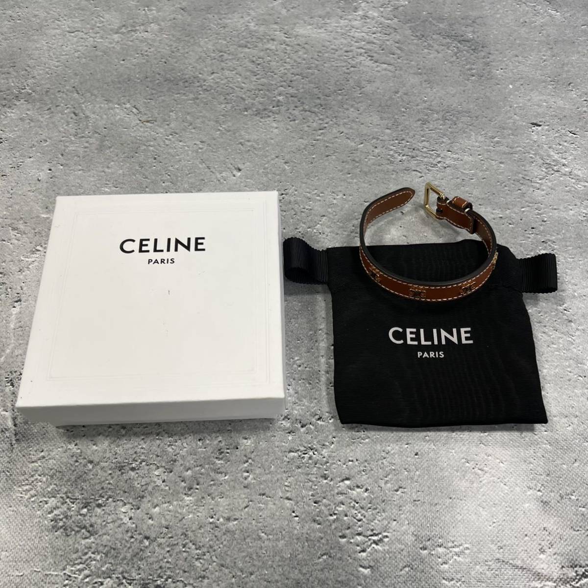 【未使用激安】CELINE セリーヌ マイヨン トリオンフ マルチレザー ブレスレット ゴールド タン ブラウン トリオンフ 46X623BCF レディース